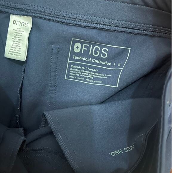 EUC FIGS Ceil Blue Scrub Set Caterina top w Zamora joggers sz S - Picture 6 of 10